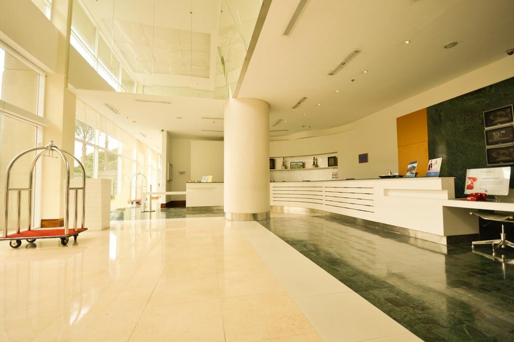 Pestana Caracas Premium City & Conference Hotel Exterior photo