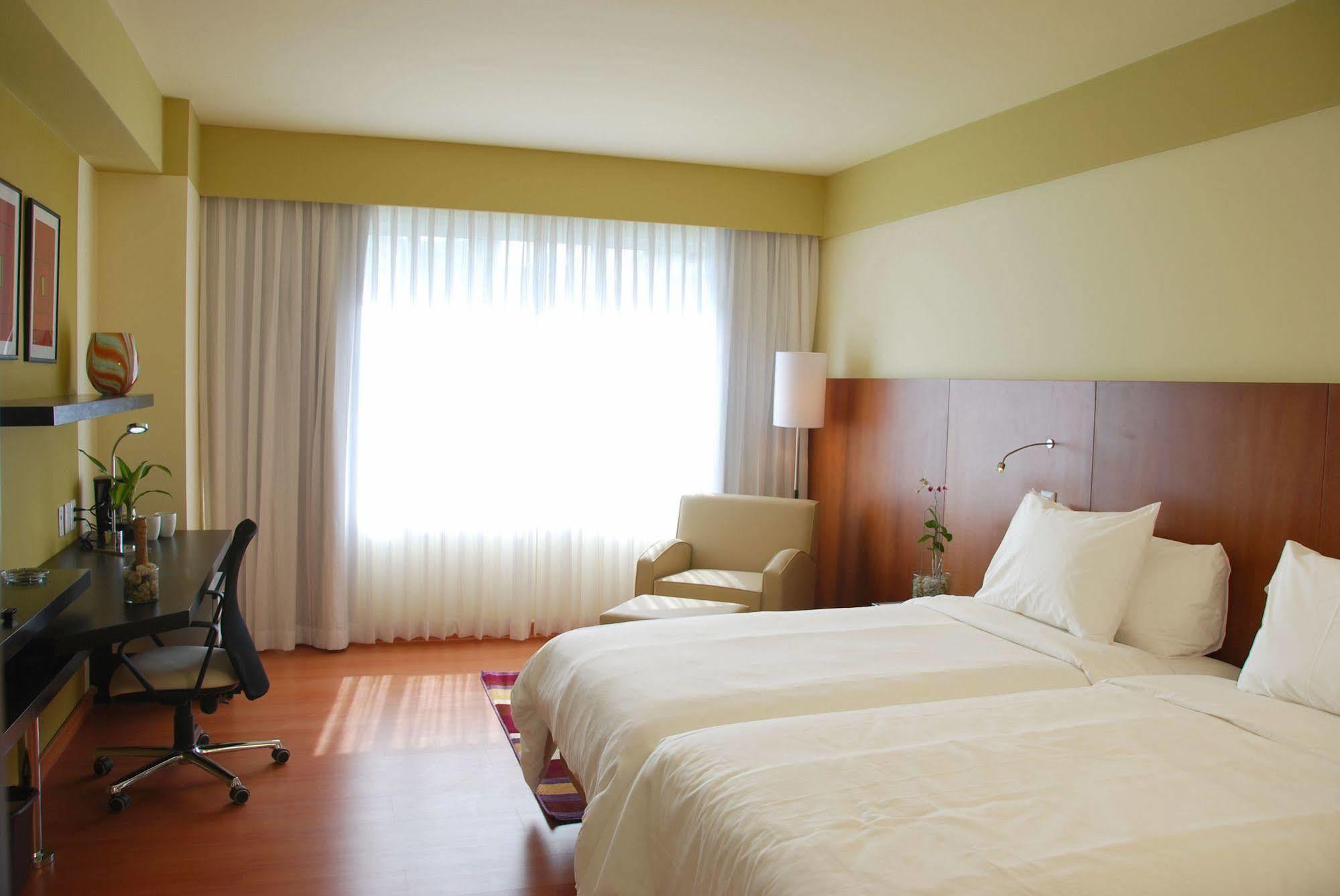 Pestana Caracas Premium City & Conference Hotel Room photo